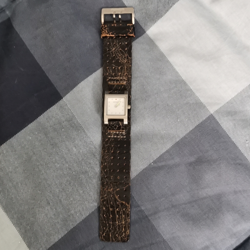 Nixon watch
